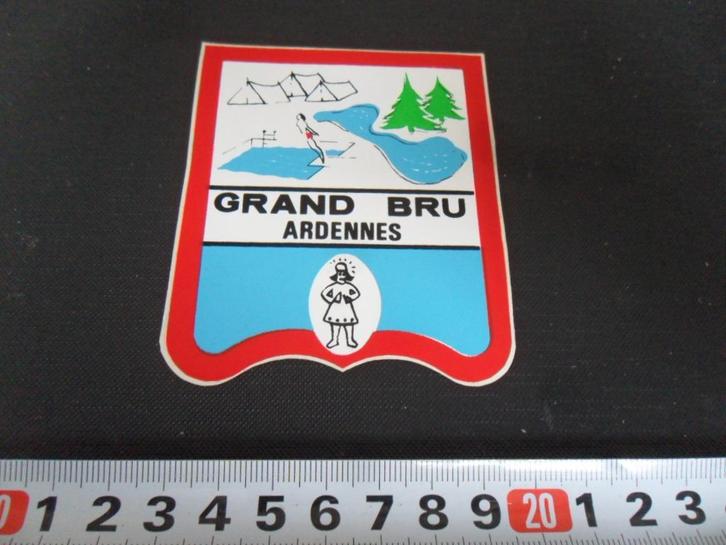 sticker belgië camping grand bru ardennes ardennen, Verzamelen, Stickers, Zo goed als nieuw, Ophalen