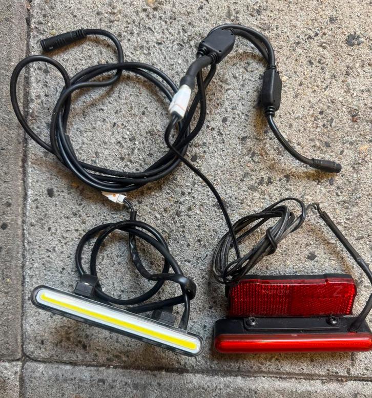 Batavus e-fonk verlichting set compleet, Fietsen en Brommers, Fietsonderdelen, Zo goed als nieuw, Algemeen, Verlichting, Ophalen of Verzenden