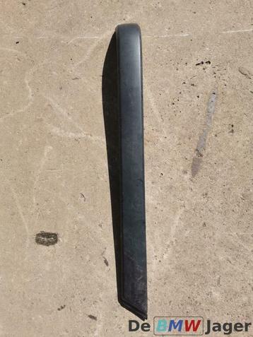 Sierstrip bumper rechtsachter BMW 5 E34 51121944186 beschikbaar voor biedingen