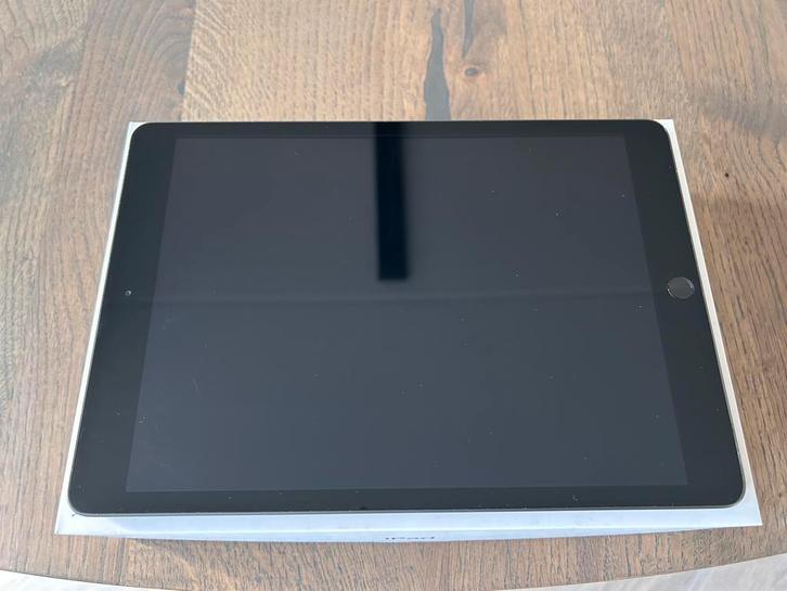 iPad 7th generation 2019 32Gb, Computers en Software, Apple iPads, Zo goed als nieuw, Apple iPad, Wi-Fi, 10 inch, 32 GB, Grijs