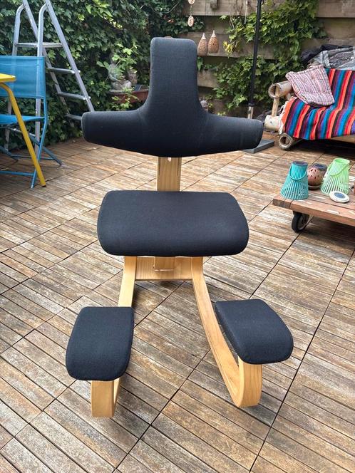 Varier thatsit, Huis en Inrichting, Stoelen, Gebruikt, Eén, Hout, Zwart, Ophalen
