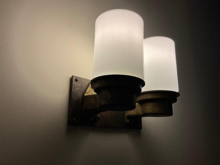 Originele Bossche School wandlampen – Industria Rotterdam, Huis en Inrichting, Lampen | Wandlampen, Gebruikt, Ophalen