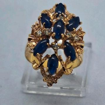 Goud Vergulde Ring met Blauwe Stenen beschikbaar voor biedingen