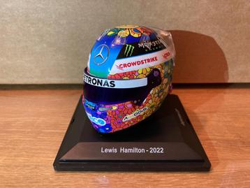 ✅ Lewis Hamilton 1:5 helm 2022 Japanse GP W13 Mercedes F1 beschikbaar voor biedingen