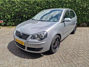 Volkswagen POLO 1.4-16V 5 deurs airco nieuwe Distributie  beschikbaar voor biedingen