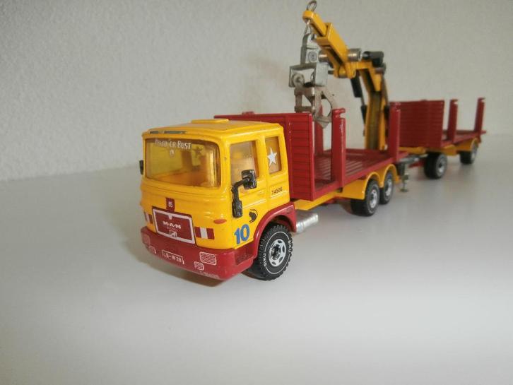 Man F90 combinatie met laadkraan, Hobby en Vrije tijd, Modelauto's | 1:50, Zo goed als nieuw, Bus of Vrachtwagen, SIKU, Ophalen of Verzenden