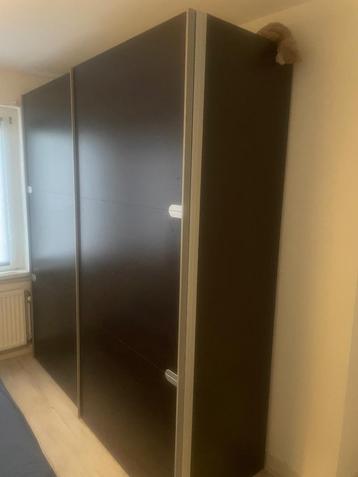 Grote mooie kleerkast
