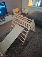 Peuter/kleuter. Klimrek glijbaan en schommelboog met kussen., Ophalen, Nieuw