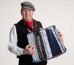 Amsterdamse accordeonist Piet Schmidt. bel voor informatie, Solo-artiest