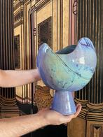 Studio Footed Parelmoer Blue Ceramic Ikebana Sculptuur vaas, Ophalen of Verzenden, Gebruikt