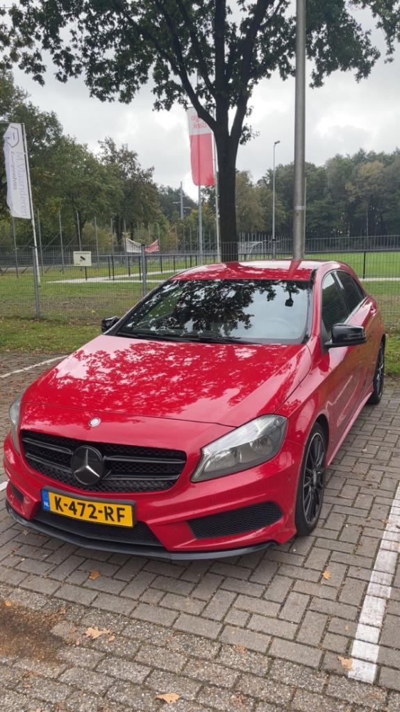Mercedes-Benz A-Klasse A180 1.6 Blue EFF Aut7 2014 Rood, Auto's, Mercedes-Benz, Particulier, A-Klasse, Achteruitrijcamera, Airconditioning