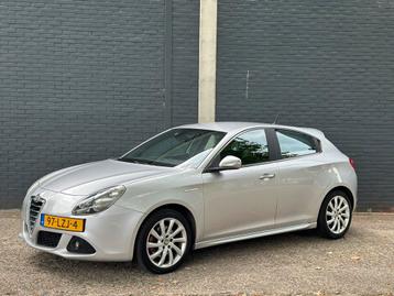 Alfa Romeo Giulietta 1.4 Turbo Multi AIR 2010 Grijs beschikbaar voor biedingen