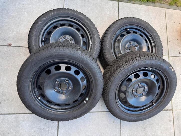 Set 4x Dunlop SP Winter Sport 4D 205/55 R16 + zwarte velgen, Auto-onderdelen, Overige Auto-onderdelen, Ophalen of Verzenden