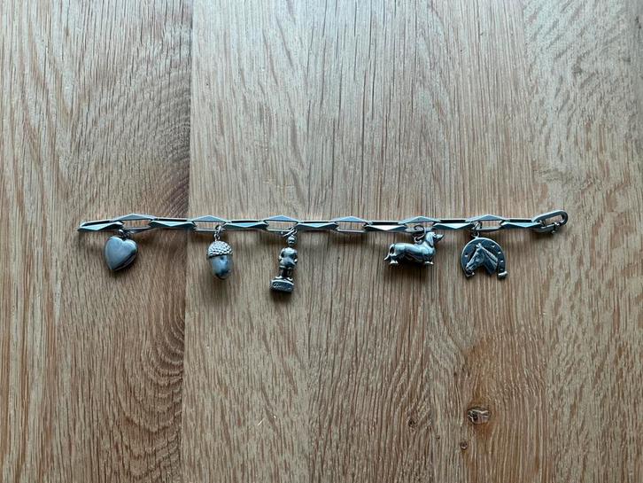 Oude zilveren bedelarmband close for ever met 5 bedels, 21cm, Sieraden, Tassen en Uiterlijk, Armbanden, Zo goed als nieuw, Zilver