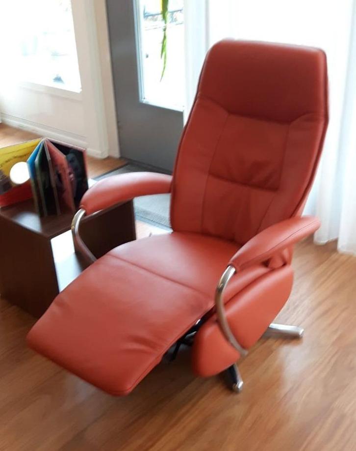 Relaxfauteuil Semira 7800, Huis en Inrichting, Fauteuils, Gebruikt, Leer, Metaal, Minder dan 50 cm, Minder dan 75 cm, Ophalen