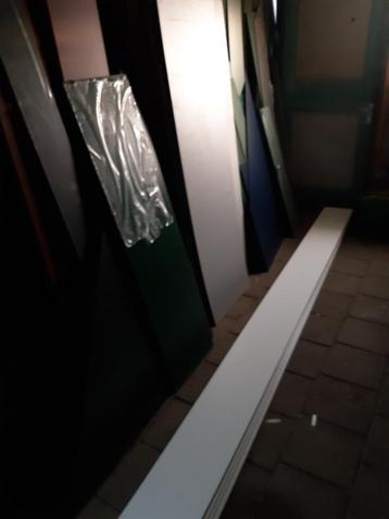 trespa windveren 15 x 305 cm 6 mm ral 9010    47 euro per st beschikbaar voor biedingen