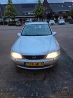 Opel Vectra 1.8 16V Automaat • 2001 • 125 pk, Auto's, 125 pk, 1280 kg, 4 cilinders, 1796 cc