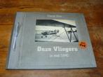 Hans Vos : Onze vliegers in mei 1940 + DVD Luchtmacht Wo2, Verzamelen, Luchtvaart en Vliegtuigspotten, Ophalen of Verzenden, Zo goed als nieuw