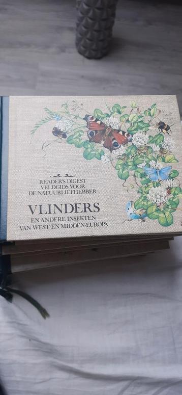 veldgids vlinders beschikbaar voor biedingen