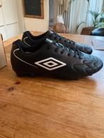 Nieuwe! Umbro voetbalschoenen maat 39, Schoenen, Nieuw, Ophalen of Verzenden