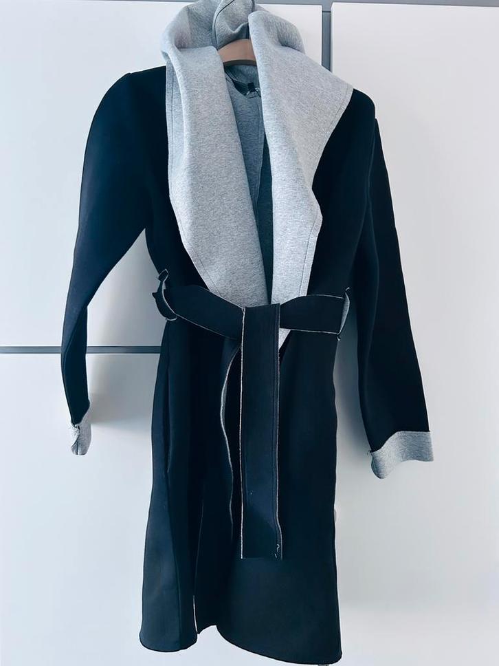 Jasje Foggy Maat L Zwart/Grijs Als nieuw, Kleding | Dames, Jasjes, Kostuums en Pakken, Zo goed als nieuw, Jasje, Maat 42/44 (L)