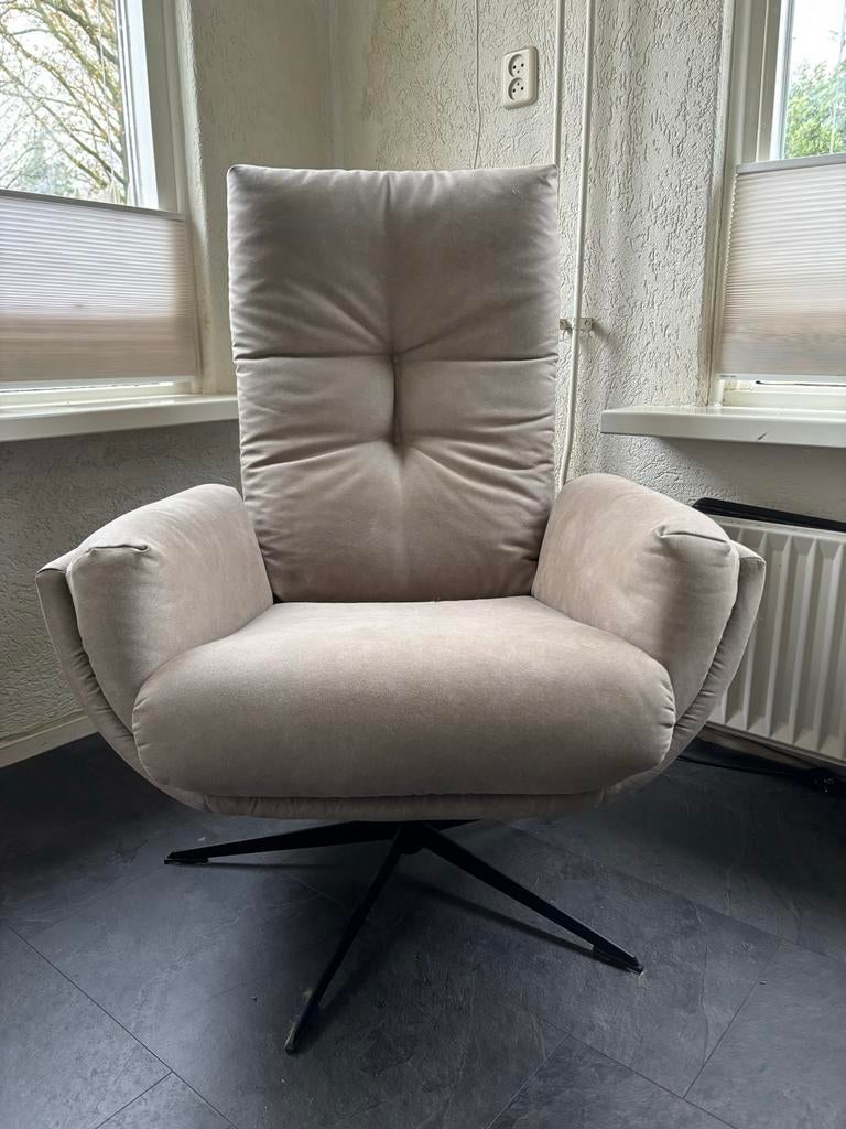 Comfortabele fauteuil met zachte bekleding van Tendenz Line, Huis en Inrichting, Fauteuils, Ophalen, Minder dan 75 cm, Zo goed als nieuw