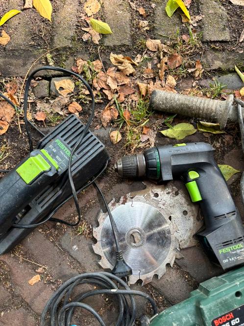 Divers gereedschap /schuuropruiming, Doe-het-zelf en Verbouw, Gereedschap | Zaagmachines, Gebruikt, Cirkelzaag, Minder dan 600 watt