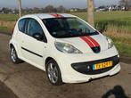 Peugeot 107 1.0-12V XS Urban Move Airco Apk 11-2025 5drs, Voorwielaandrijving, Stof, Gebruikt, Zwart