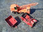 oranje dinky toys hijskraantje en rode jeep met kar ong 1950, Ophalen of Verzenden, Gebruikt