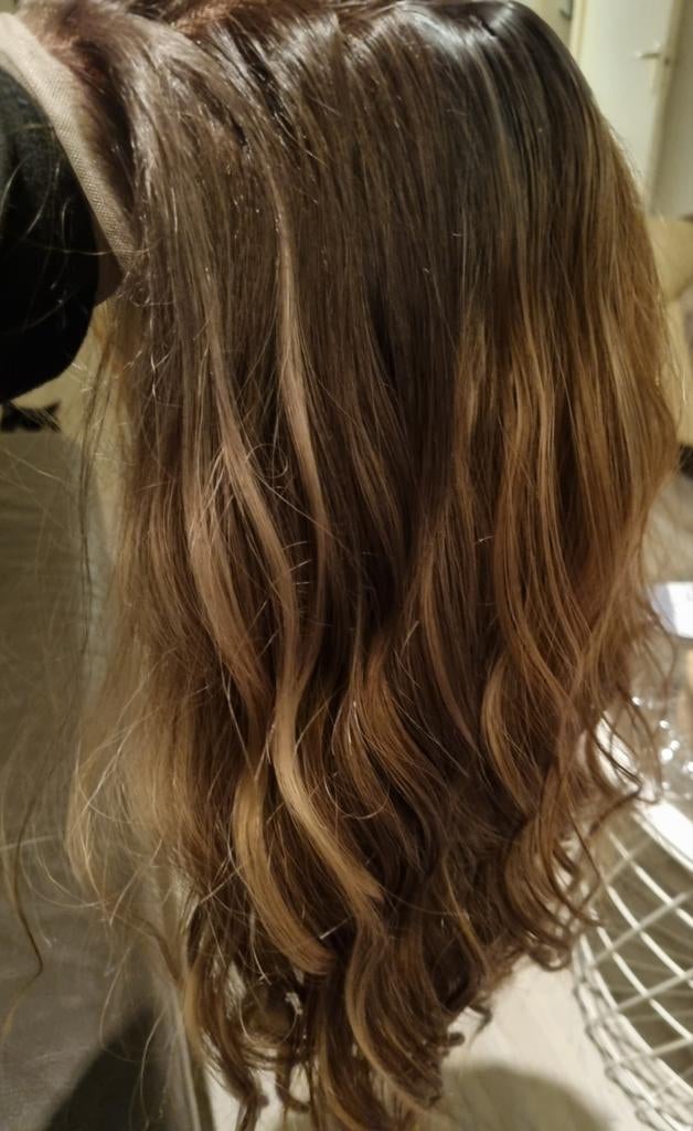 Lace-wig bruin met blond. Nieuw. 13×4. nog 1 over, Ophalen of Verzenden, Nieuw, Pruik of Haarverlenging