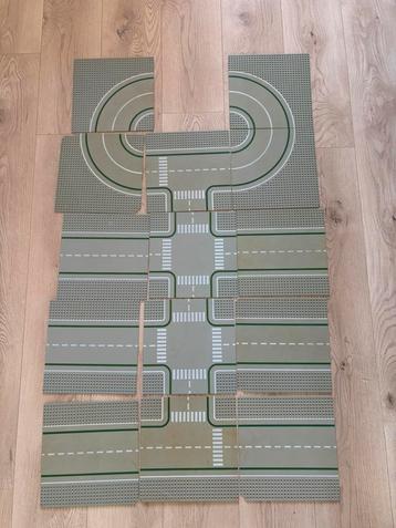 14 lego wegenplaten beschikbaar voor biedingen