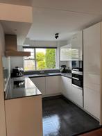 Luxe siematic keuken, Huis en Inrichting, Keuken | Complete keukens, Ophalen, Wit, Hoekkeuken, Graniet of Steen