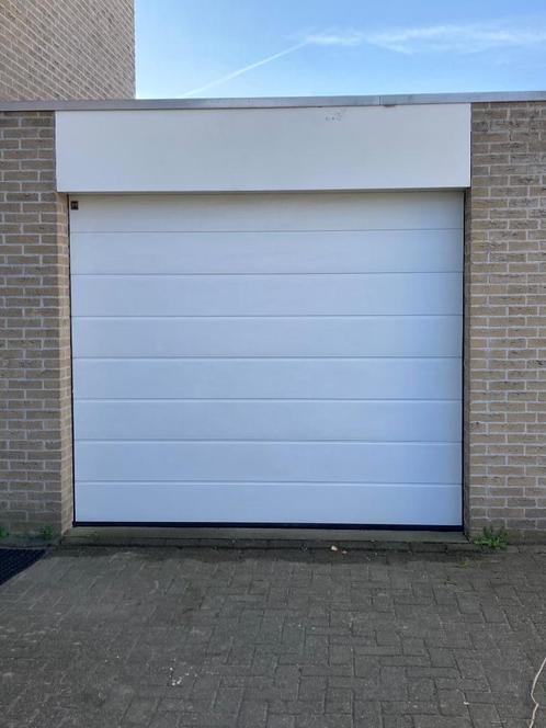 Hörmann elektrische garagedeur (2012), Doe-het-zelf en Verbouw, Deuren en Horren, Gebruikt, Garagedeur, 215 cm of meer, 120 cm of meer