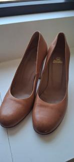 Fred de la bretoniere pumps maat 40, Pumps, Fred de la Bretoniere, Bruin, Ophalen of Verzenden