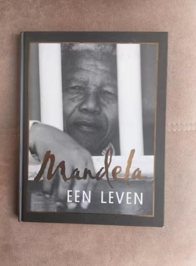Mandela een leven, Boeken, Biografieën, Zo goed als nieuw, Ophalen of Verzenden