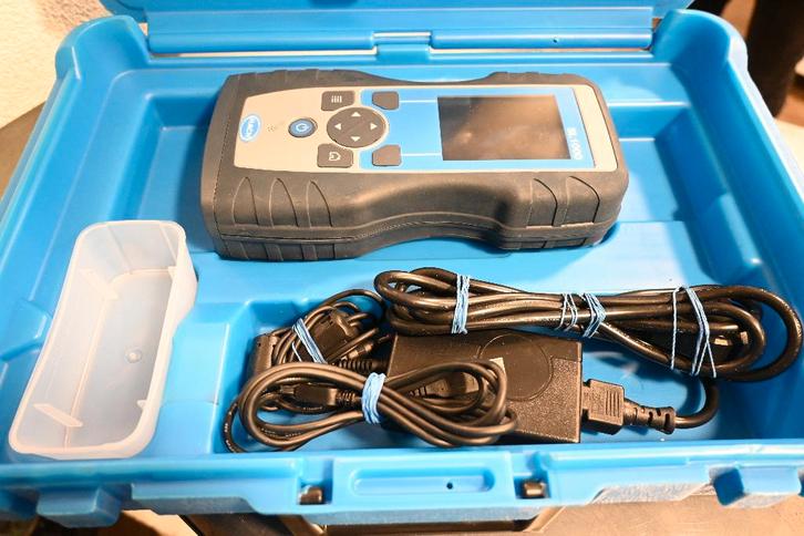 Hach SL1000 Draagbare parallelle analyser (PPA), Doe-het-zelf en Verbouw, Meetapparatuur, Gebruikt, Vocht of Vloeistof, Ophalen of Verzenden