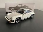 Porsche 911 Carrera coupe 1983 | Minichamps 1:18, Hobby en Vrije tijd, Modelauto's | 1:18, Ophalen of Verzenden, Zo goed als nieuw