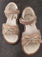 Leren, beige sandaaltjes met klittenband sluiting, maat 27., Meisje, Ophalen of Verzenden, Gebruikt, Schoentjes