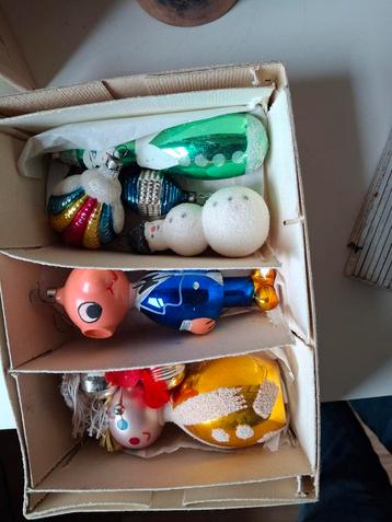 Oude kerstdeco beschikbaar voor biedingen