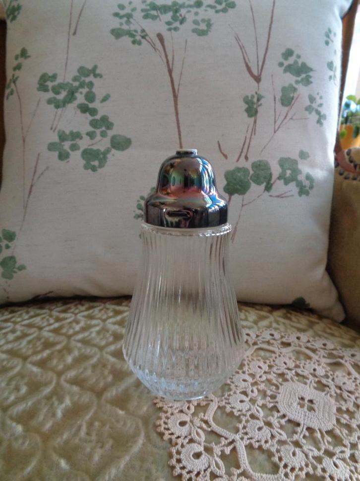 Glazen Suikerstrooier met Verzilverde Dop ** Mimosa **, Antiek en Kunst, Antiek | Glas en Kristal, Ophalen of Verzenden