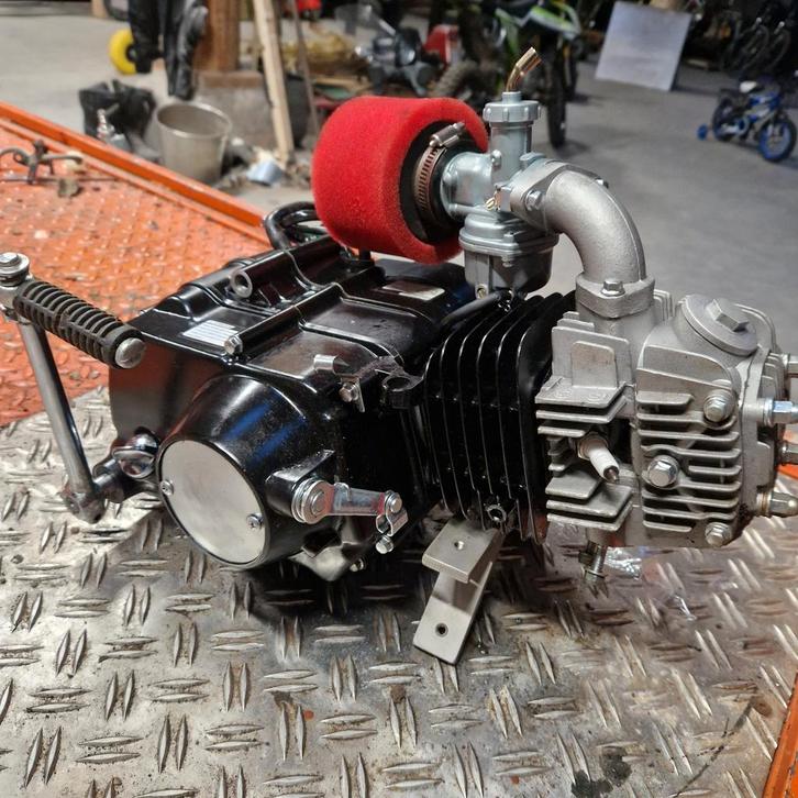 Motorblok 125cc pitbike honda ultra, Fietsen en Brommers, Brommers | Tomos, Zo goed als nieuw, Overige modellen, Ophalen