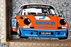 Vintage sticker in de vorm van een Porsche Goossens Deurne, Verzamelen, Ophalen of Verzenden, Zo goed als nieuw
