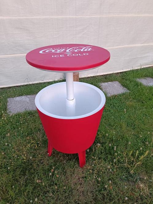 coca cola tafeltje en koeler eronder, Caravans en Kamperen, Koelboxen, Gebruikt, Koelelement, Ophalen
