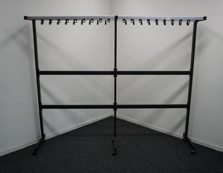 Garderobe Kapstok van Esch  | 18 haken | 20 x Hangers , Huis en Inrichting, Woonaccessoires | Kapstokken, Gebruikt, Staande kapstok