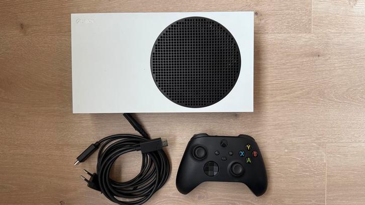 Xbox Series S, nieuwe controller, Spelcomputers en Games, Spelcomputers | Xbox Series X en S, Zo goed als nieuw, Xbox Series S