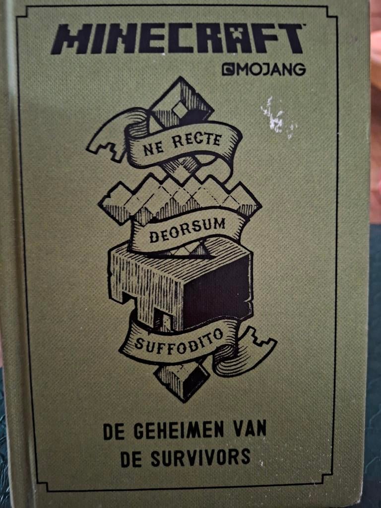 Minecraft Boeken Collectie: Jaarboek 2017 & Blockopedia, Boeken, Verzenden, Zo goed als nieuw
