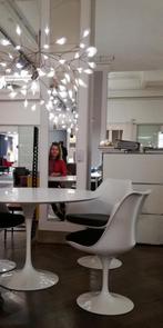 Mid-century café tafels eero saarinen stoelen tulipe, 1 kruk, Ophalen of Verzenden, Zo goed als nieuw, Hout