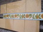 30 stuks antieke wandtegels met bloem en grijsblauwe bies, Ophalen