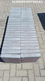 OPRUIMING b-keus restanten Tegel 30x30x6 facet KOMO grijs, Tuin en Terras, Tegels en Klinkers, Info@morssinkhof-groep.nl, Haaksbergerstraat 39 7555 HB Hengelo