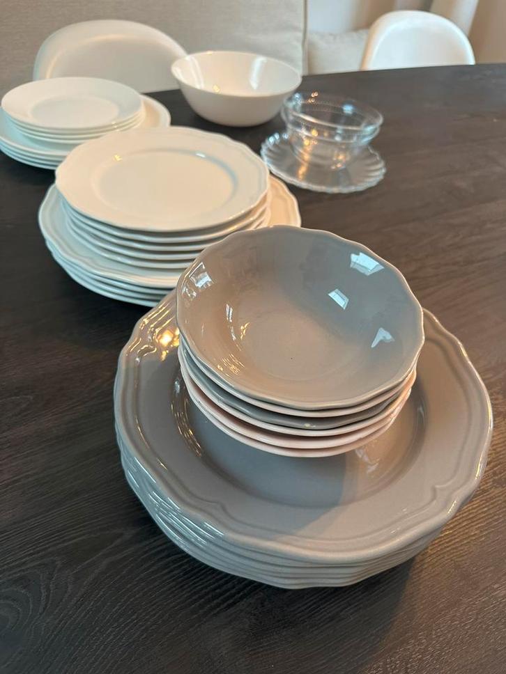 Ikea servies nette staat, Huis en Inrichting, Keuken | Servies, Bord(en), Overige stijlen, Aardewerk, Ophalen